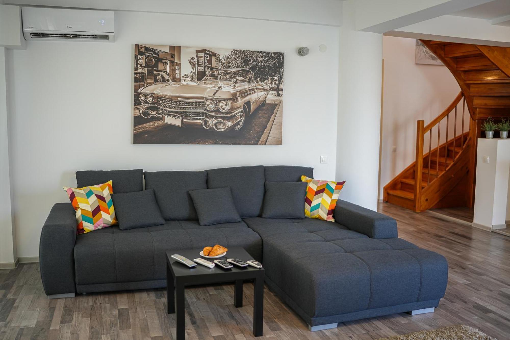 Penthouse With Huge Rooftop Terrace & City View Bukarest Exteriör bild